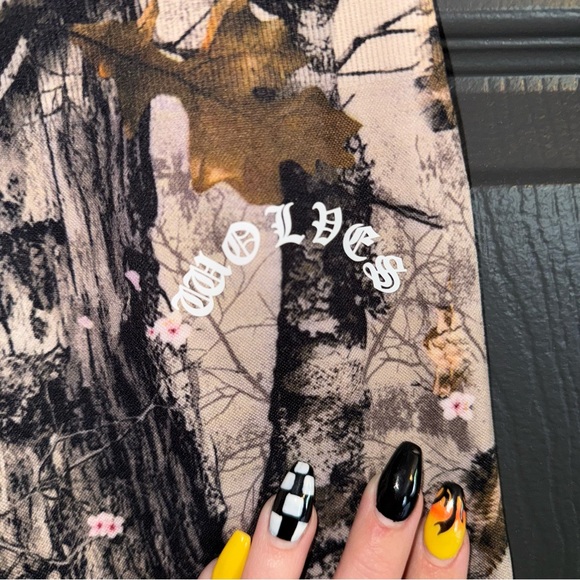 Darc Sport Chopper Everson Seamless Training Short in Cherry Blossom Camo Size S - Picture 3 of 13